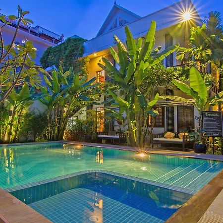 Apsara Centrepole Hotel Siem Reap Exteriör bild