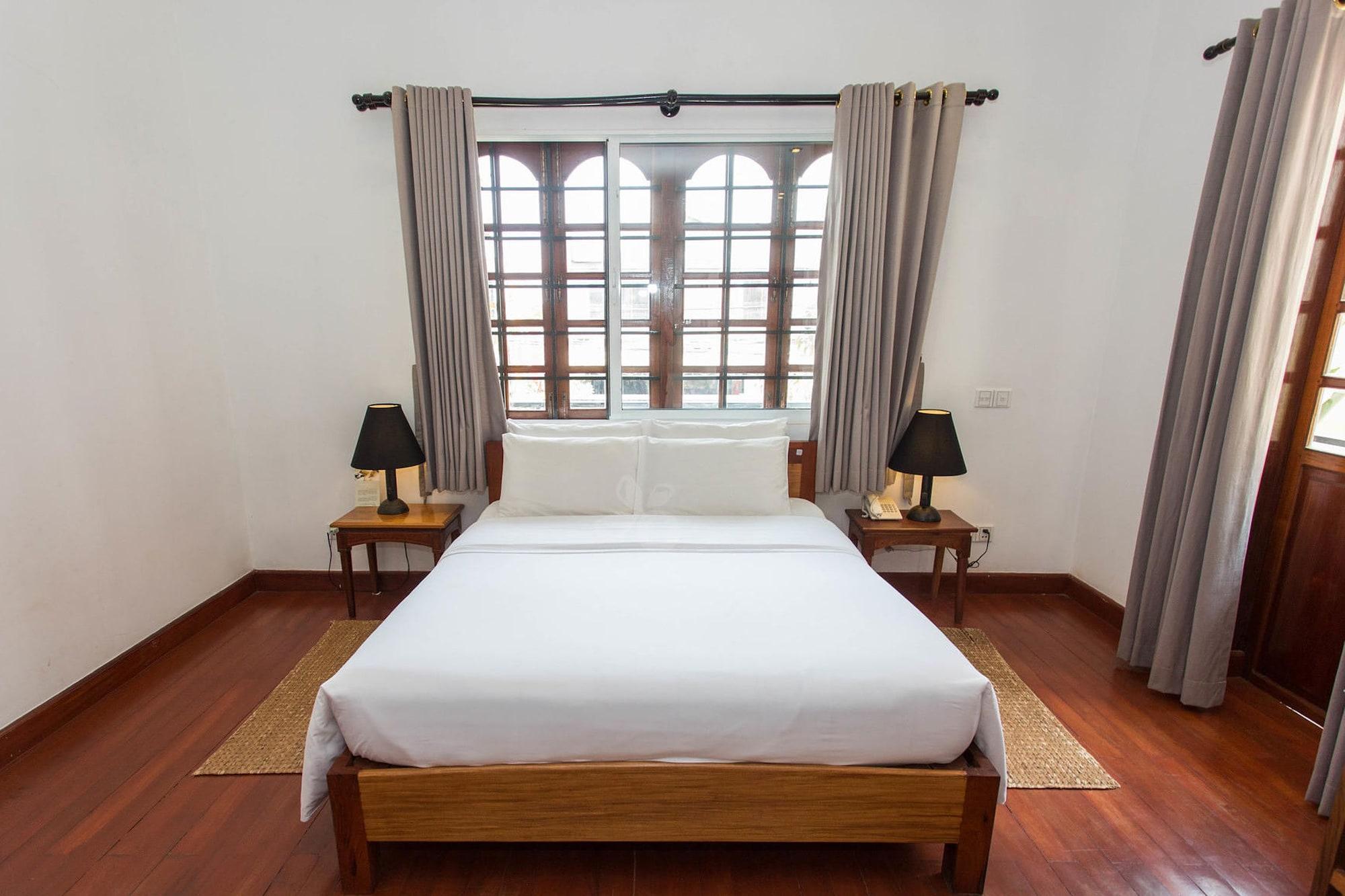Apsara Centrepole Hotel Siem Reap Exteriör bild